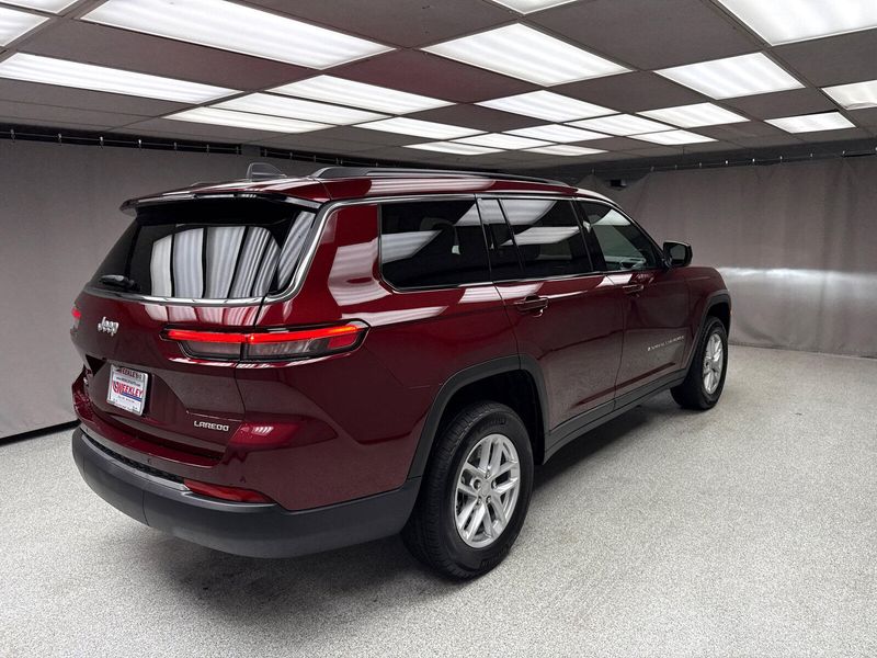 New 2025 Jeep Grand Cherokee L Laredo X 4x4Image 3