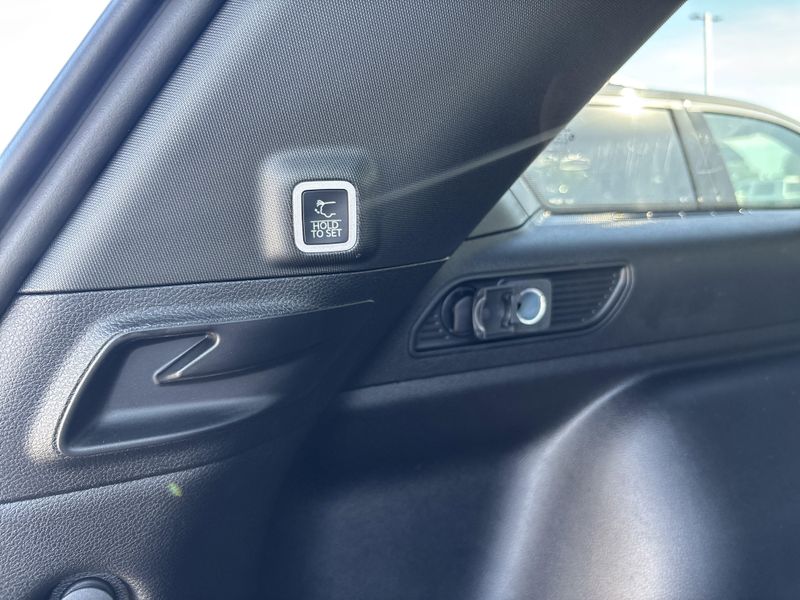 New 2025 Jeep Grand Cherokee Limited 4x4Image 14