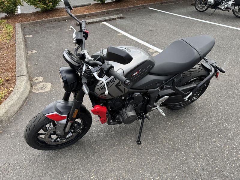 2024 Triumph Trident 660 Silver Ice 