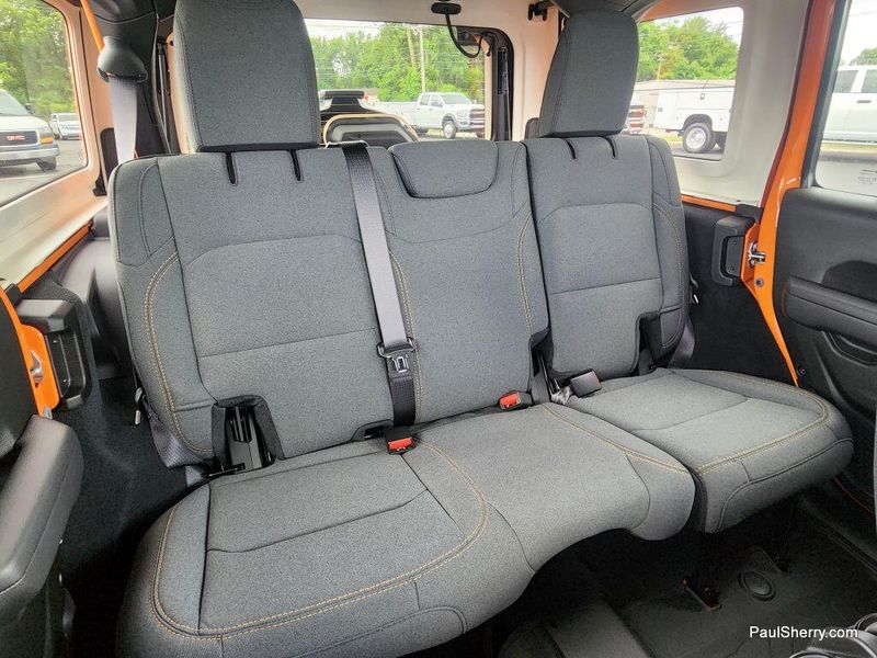 New 2025 Jeep Wrangler 4-door WillysImage 4