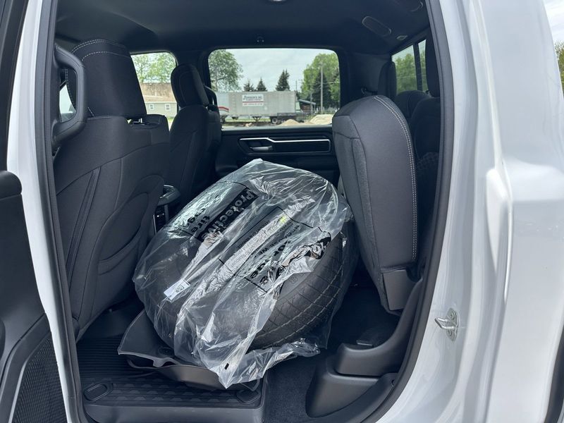 2025 RAM 1500 Big Horn Crew Cab 4x4 5