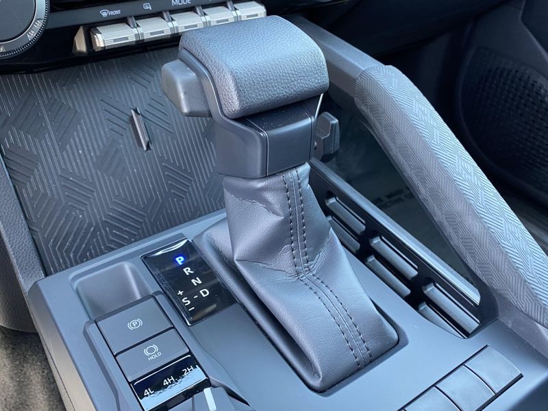2025 Toyota Tacoma SR5Image 23