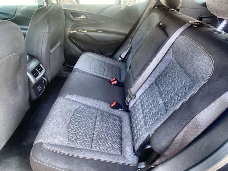 Used 2022 Chevrolet Equinox LTImage 24