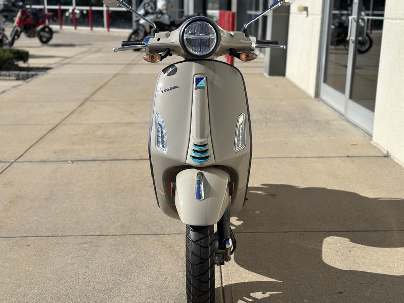2024 Vespa PRIMAVERA 50 SPORTImage 4