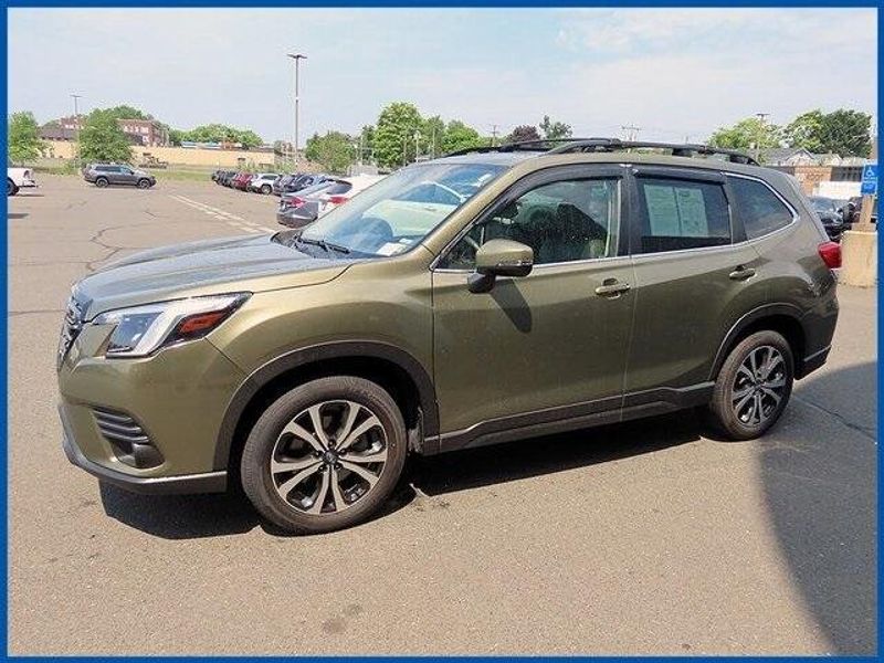 2023 Subaru Forester LimitedImage 1