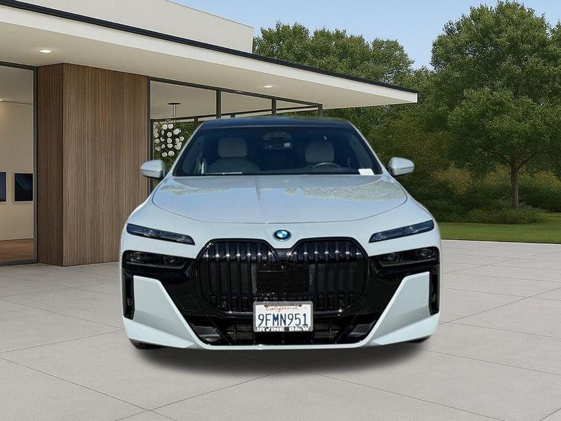 Used 2023 BMW i7 xDrive60Image 4