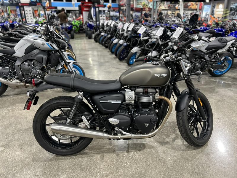 Used 2020 Triumph STREET TWIN Image 6