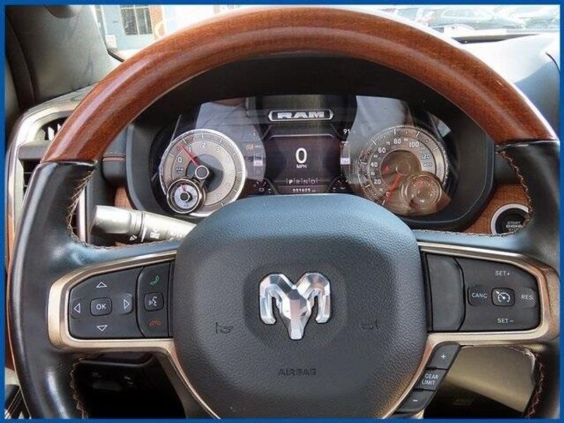 2022 RAM 1500 Laramie LonghornImage 14