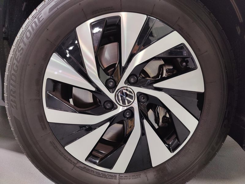 Used 2025 Volkswagen Tiguan S 4-Motion AWDImage 20