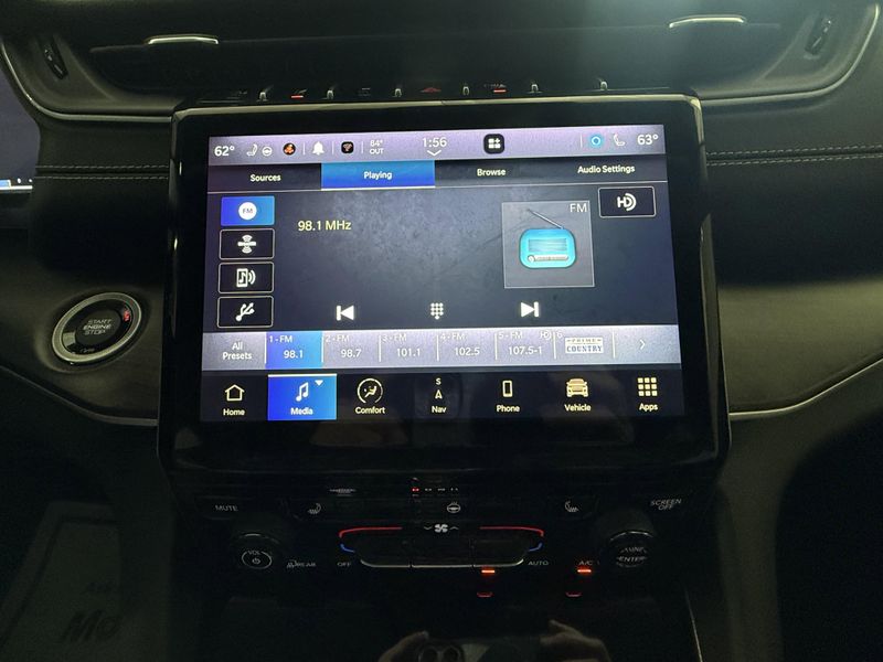 Used 2023 Jeep Grand Cherokee L LimitedImage 31