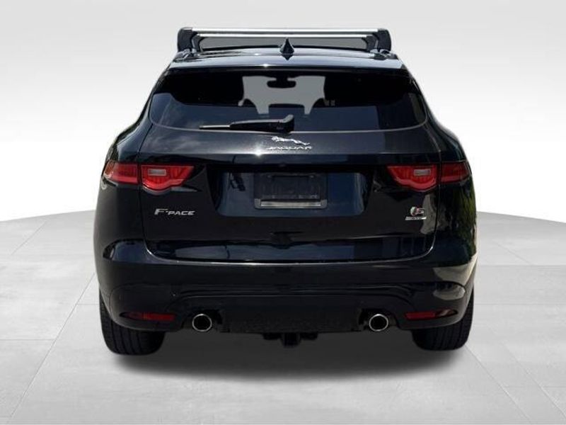 2019 Jaguar F-PACE S