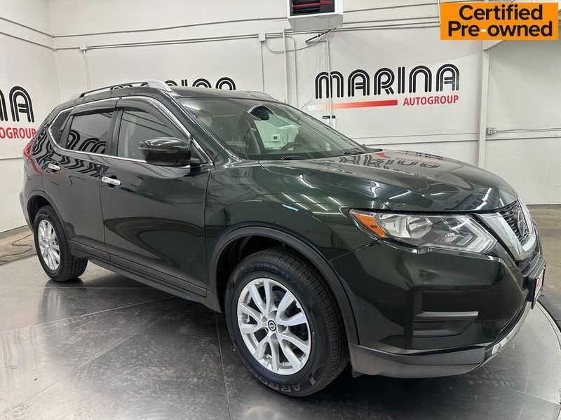 2020 Nissan Rogue SVImage 1