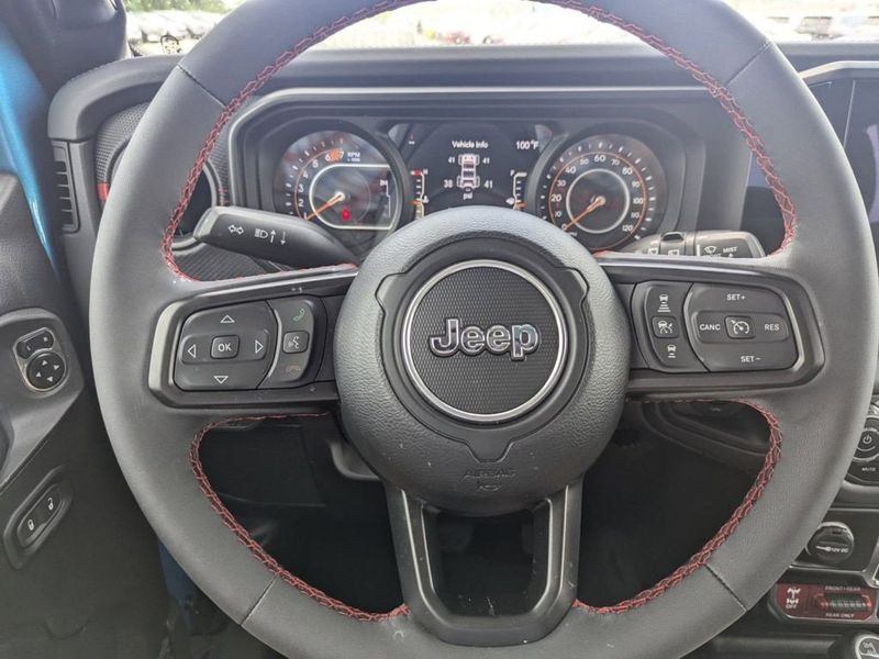 2024 Jeep Wrangler 4-door RubiconImage 26