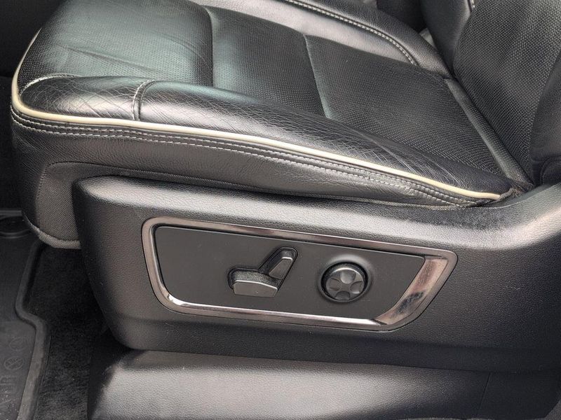 2023 RAM 1500 LimitedImage 13