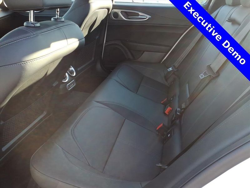 New 2025 Alfa Romeo Giulia RwdImage 12