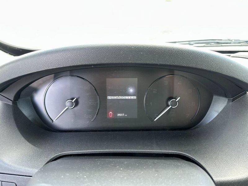 2023 RAM ProMaster 2500 High RoofImage 16