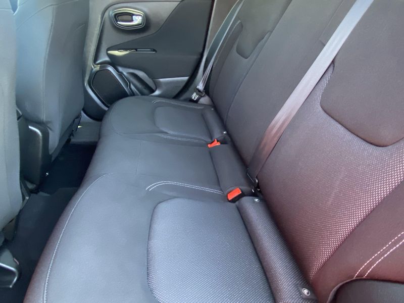 2021 Jeep Renegade SportImage 16