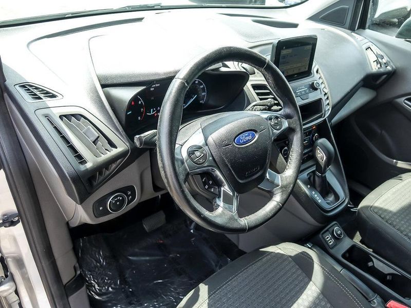 2019 Ford Transit XLT photo 11