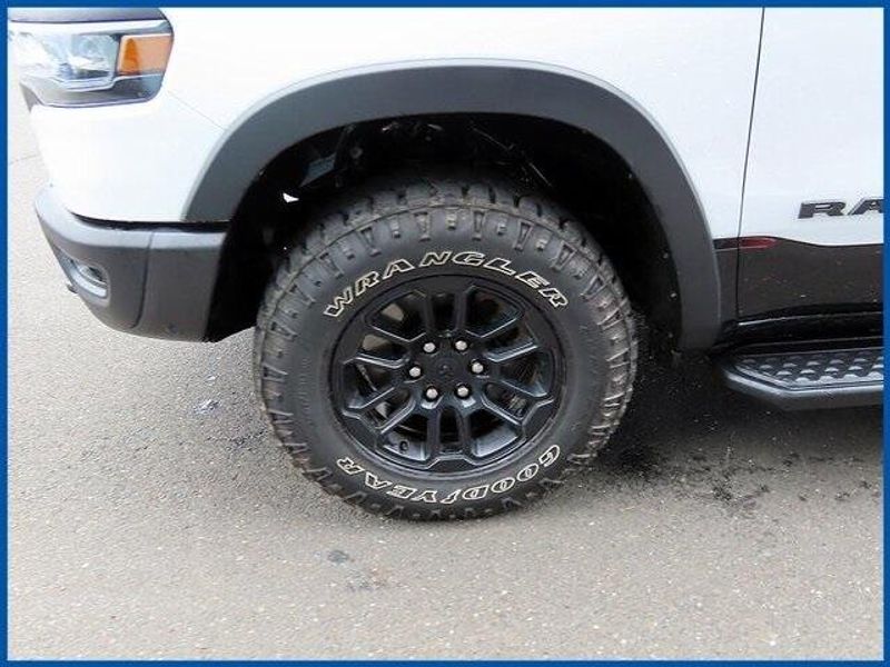 2025 RAM 1500 RebelImage 4