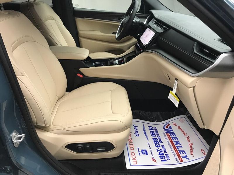 New 2026 Jeep Grand Cherokee Limited 4x4Image 16