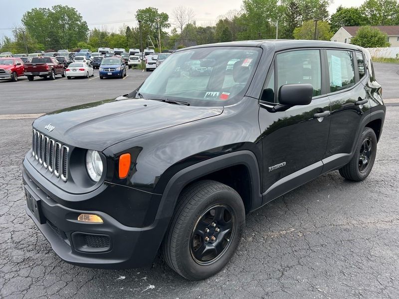 2017 Jeep Renegade SportImage 6