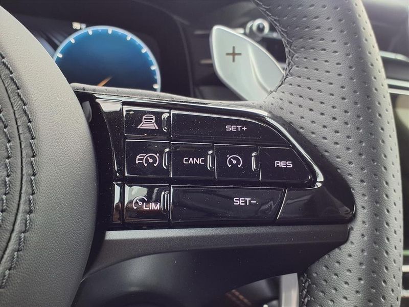 New 2026 Maserati Grecale ModenaImage 11