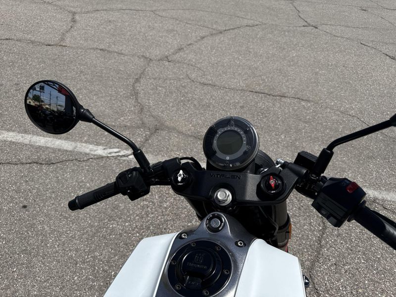 Used 2022 Husqvarna VITPILEN 401 Image 13