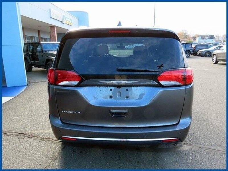 2018 Chrysler Pacifica Touring LImage 6