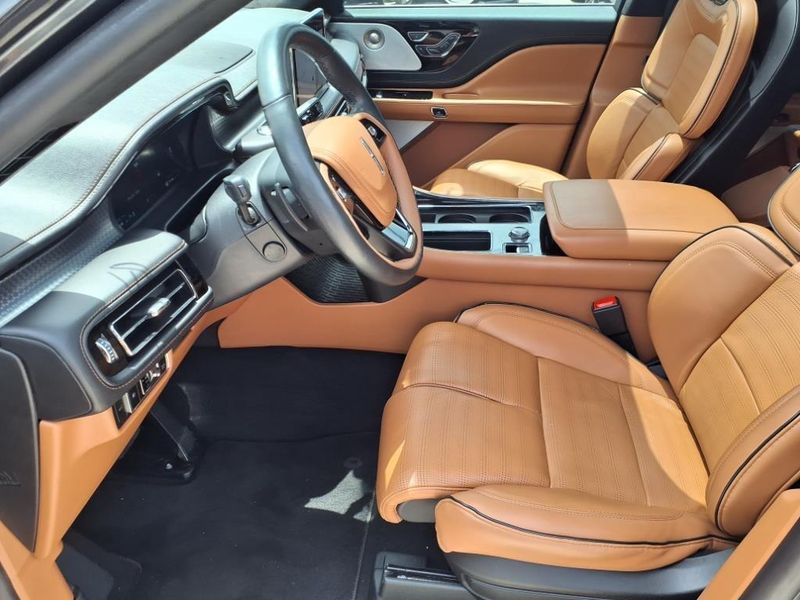 2023 Lincoln Aviator Black LabelImage 16