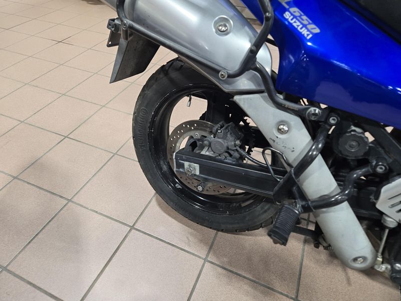 2005 Suzuki VSTROM 650Image 12