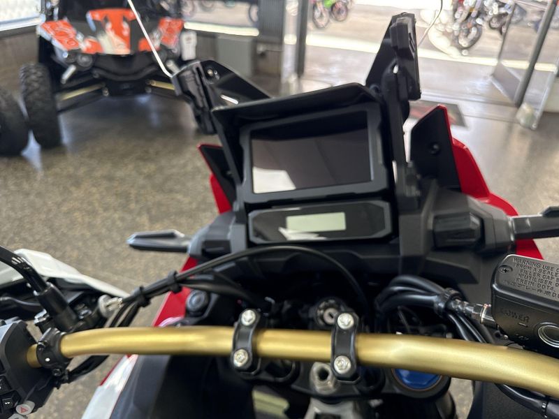 New 2026 Honda AFRICA TWIN ADV SP ES DCT Image 13