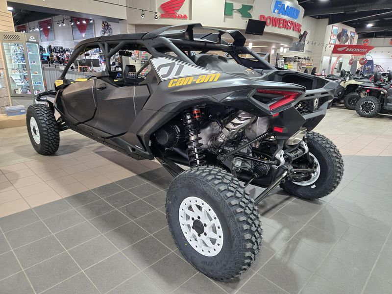 2025 Can-Am MAVERICK R MAX X RS WITH SMARTSHOX 999T DCT CARBON BLACK AND NEO YELLOWImage 5