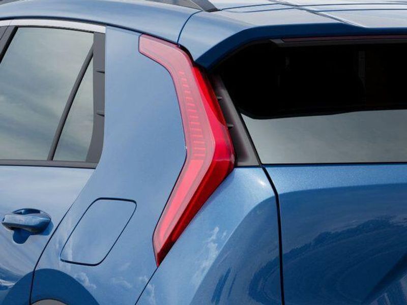 New 2026 Kia Niro EXImage 12