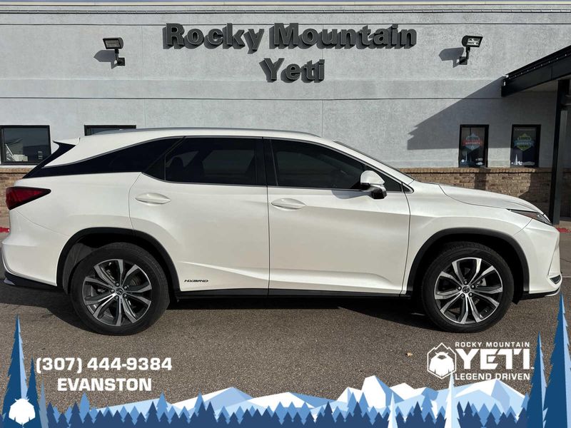 2020 Lexus RX 450hL Premium photo 2