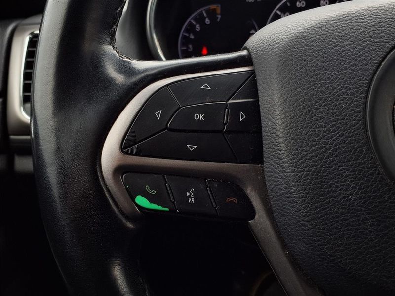 Used 2021 Jeep Grand Cherokee Laredo XImage 18