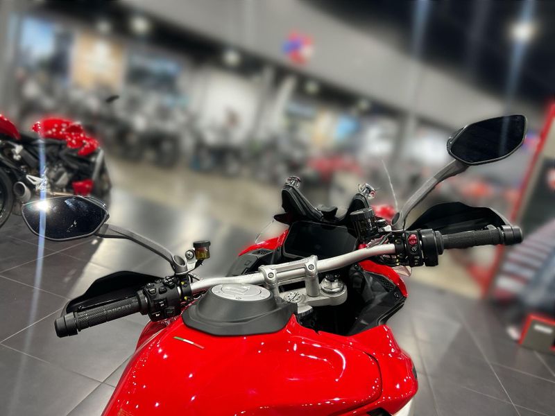 New 2025 Ducati MULTISTRADA V4 RALLY TRAVEL & RADAR SPOKED WHEELS Image 14