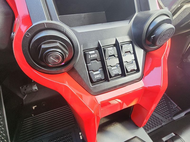 New 2025 Honda TALON1000R4 FOX LIVE VALVE Image 23