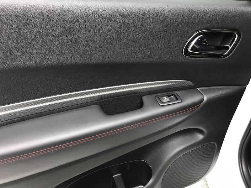 2018 Dodge Durango R/T photo 13