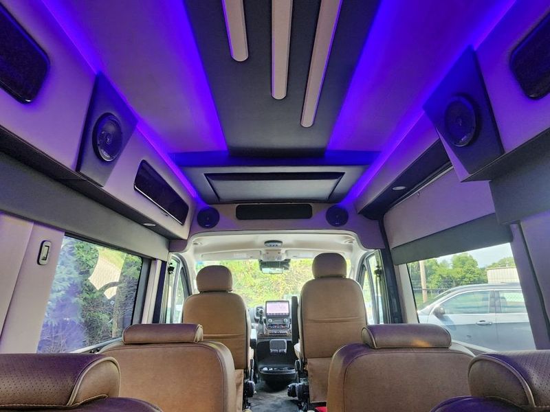 2024 RAM Promaster 2500 Slt+ Window Van High Roof 159