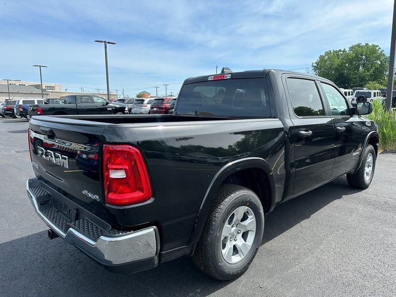 2025 RAM 1500 Big Horn Crew Cab 4x4 5