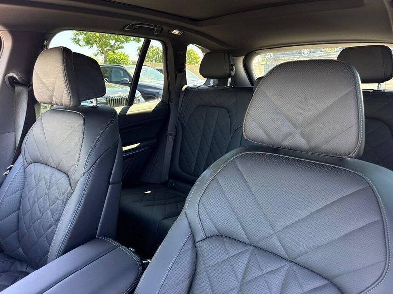 Used 2026 BMW X5 xDrive50eImage 22