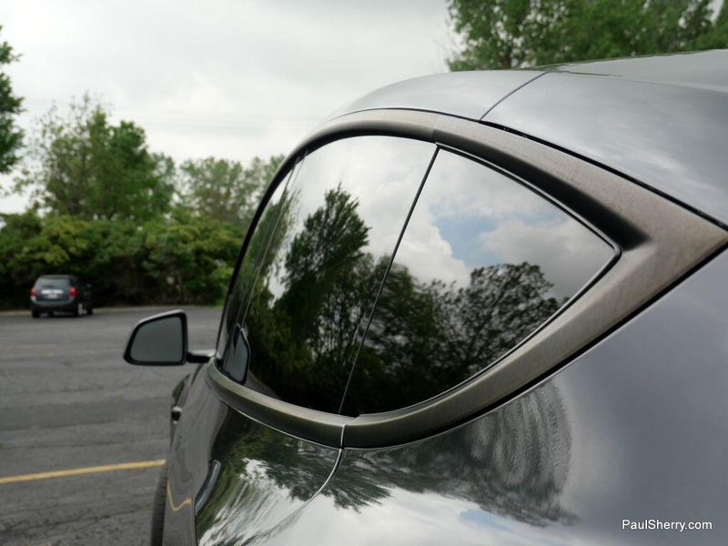 2024 Tesla Model Y Long RangeImage 16