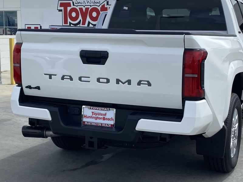 2025 Toyota Tacoma SR5Image 4