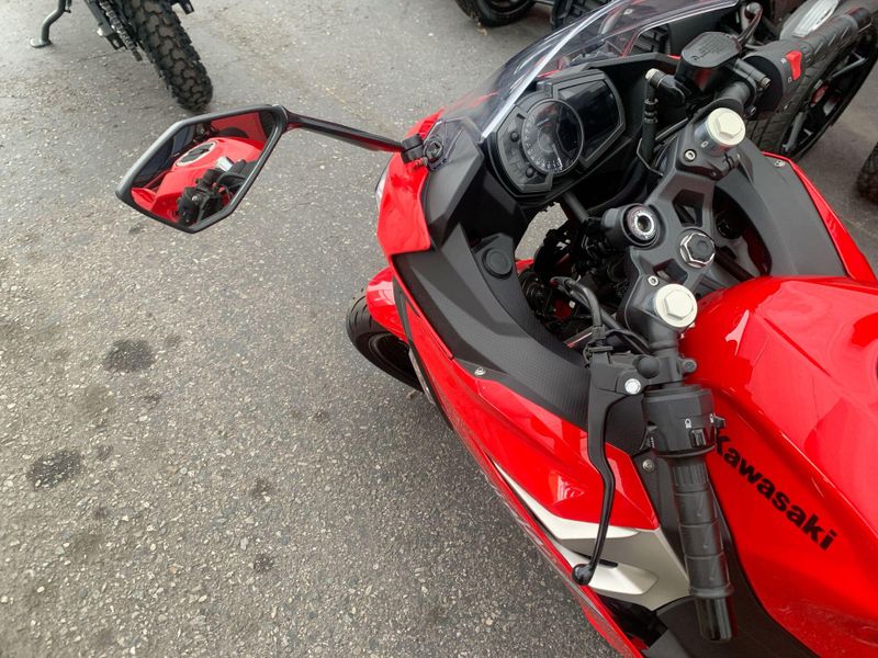 Used 2021 Kawasaki Ninja 400 Base Image 14
