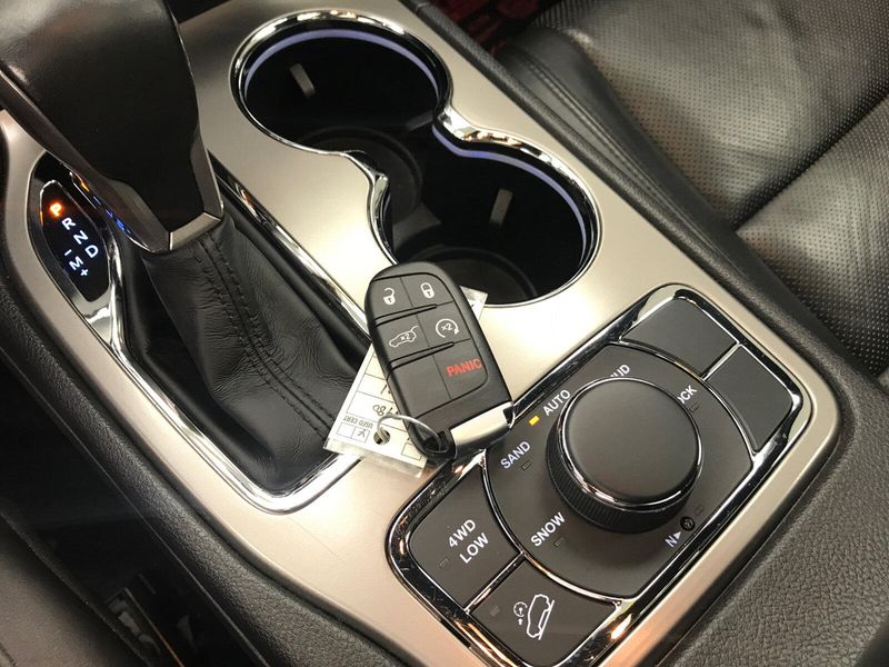 Used 2021 Jeep Grand Cherokee LimitedImage 12