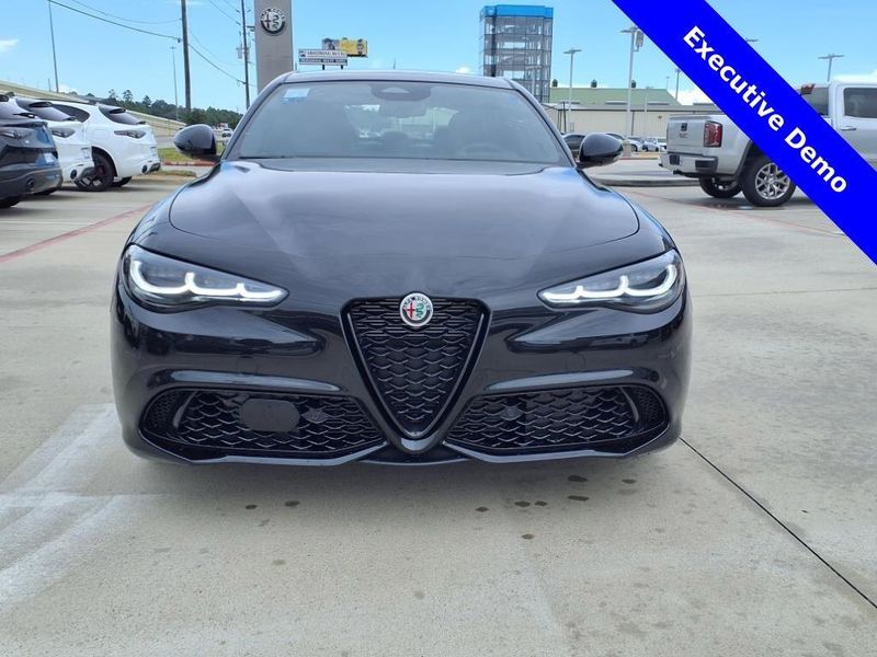 New 2025 Alfa Romeo Giulia Intensa RwdImage 4
