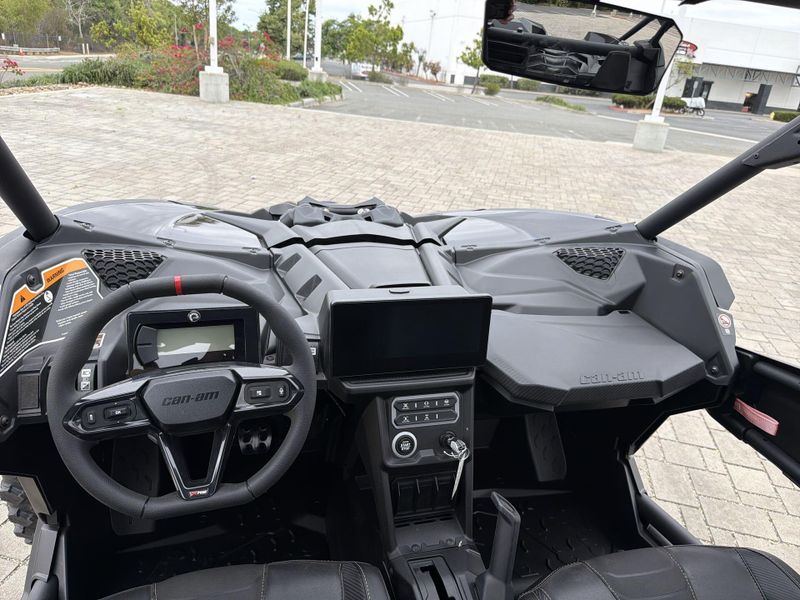 New 2026 Can-Am MAVERICK X3 X RS TURBO RR WITH 10.25 IN. INFOTAINMENT Image 23