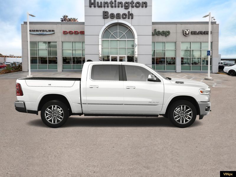 2025 RAM 1500 Limited Crew Cab 4x4Image 9