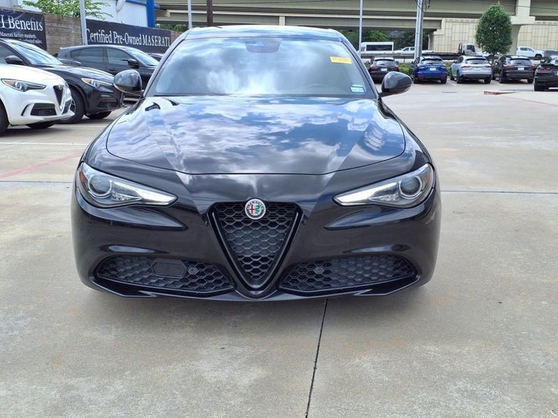 2020 Alfa Romeo Giulia Image 8