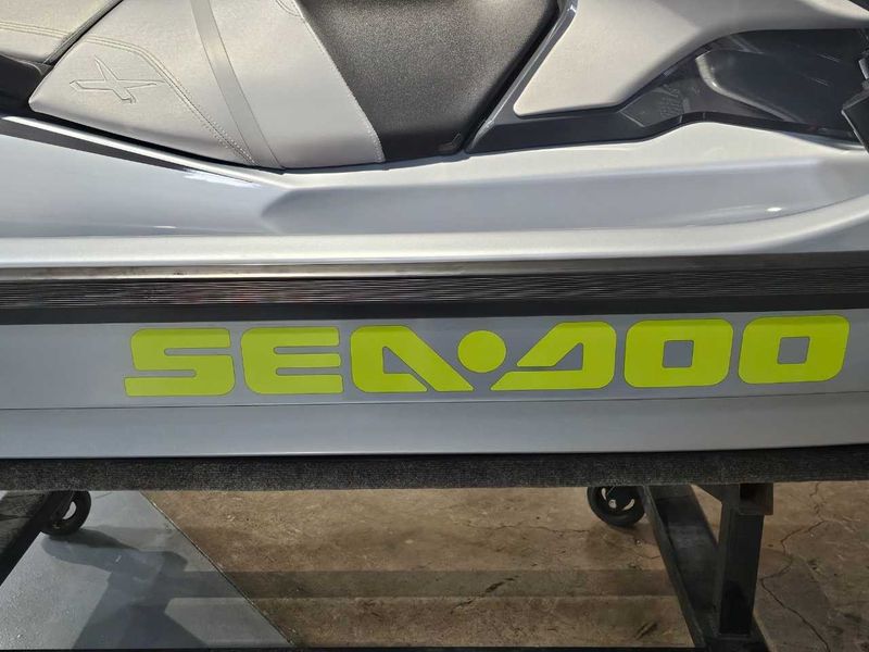 2024 Sea-Doo 10RC  in a ICE METAL / MANTA GREEN exterior color. Del Amo Motorsports of Orange County (949) 416-2102 delamomotorsports.com 